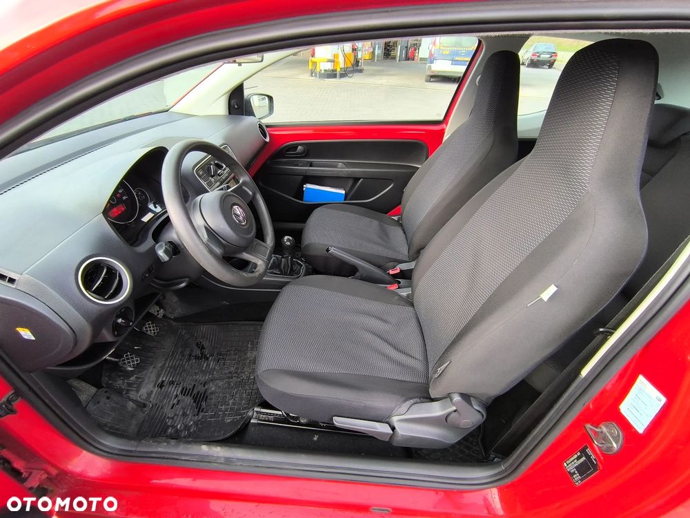 Volkswagen up! 1.0 move - 12