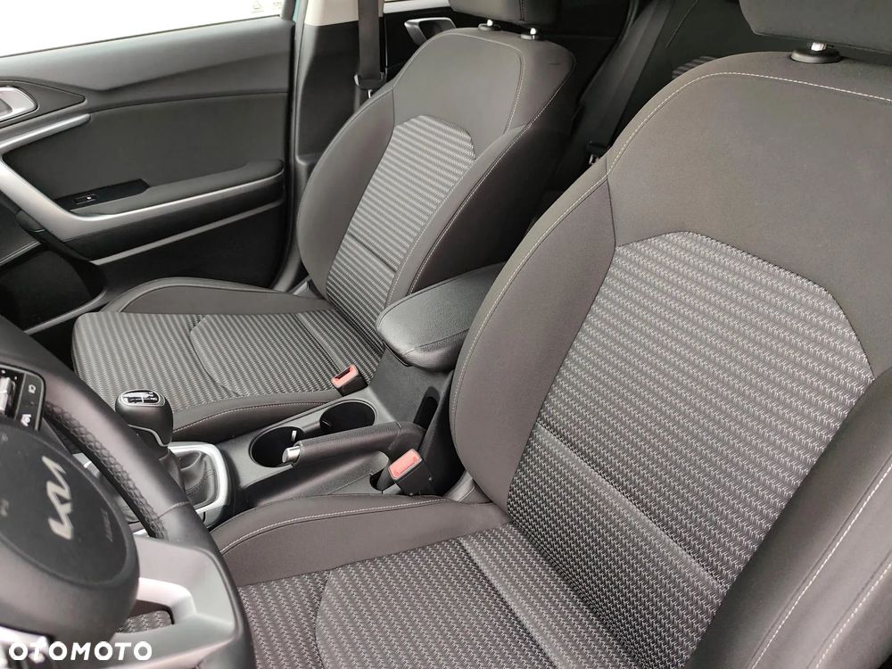 Kia XCeed 1.5 T-GDI M - 11