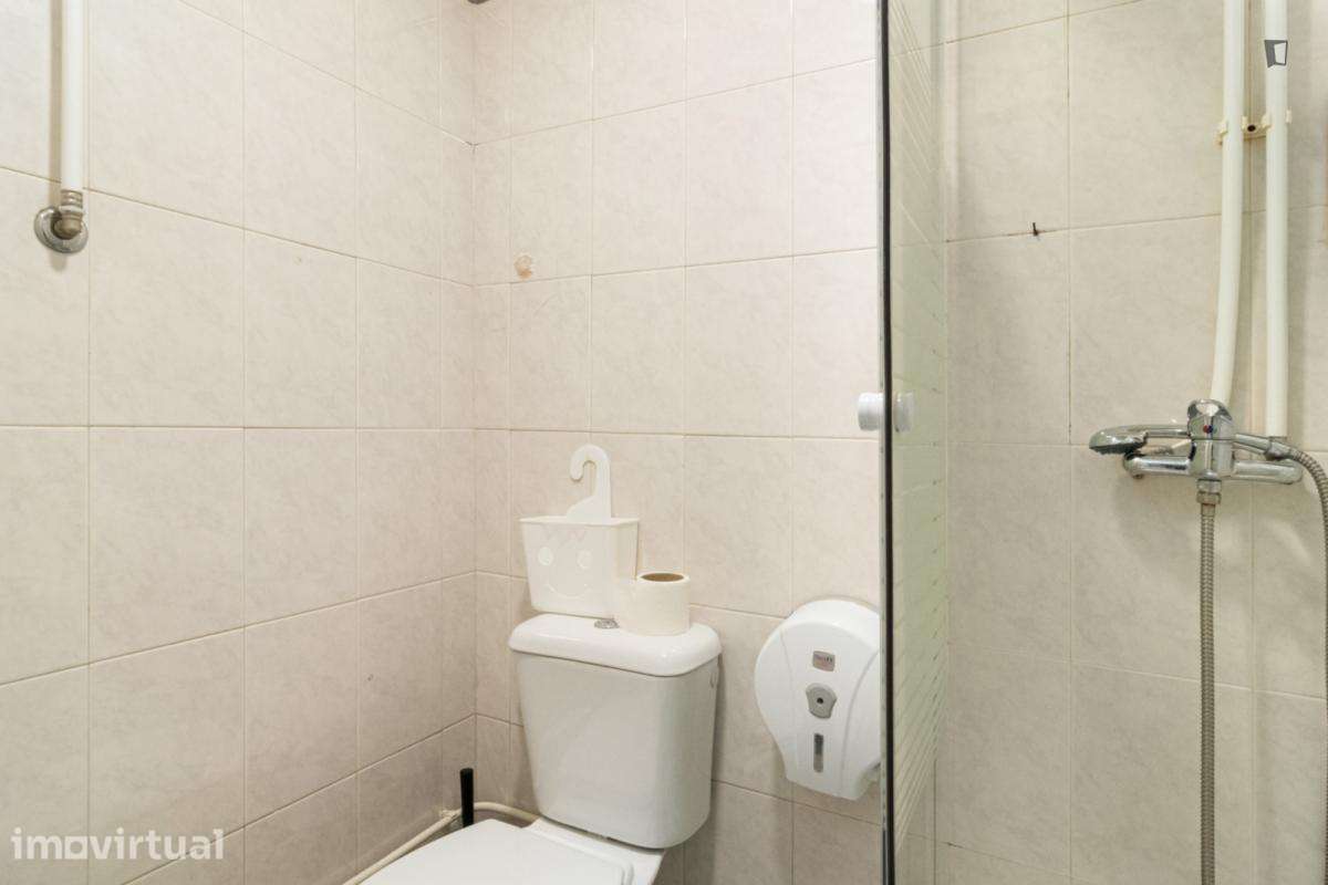 Quarto - localizado em Saldanha Lisbon - Grande imagem: 5/30