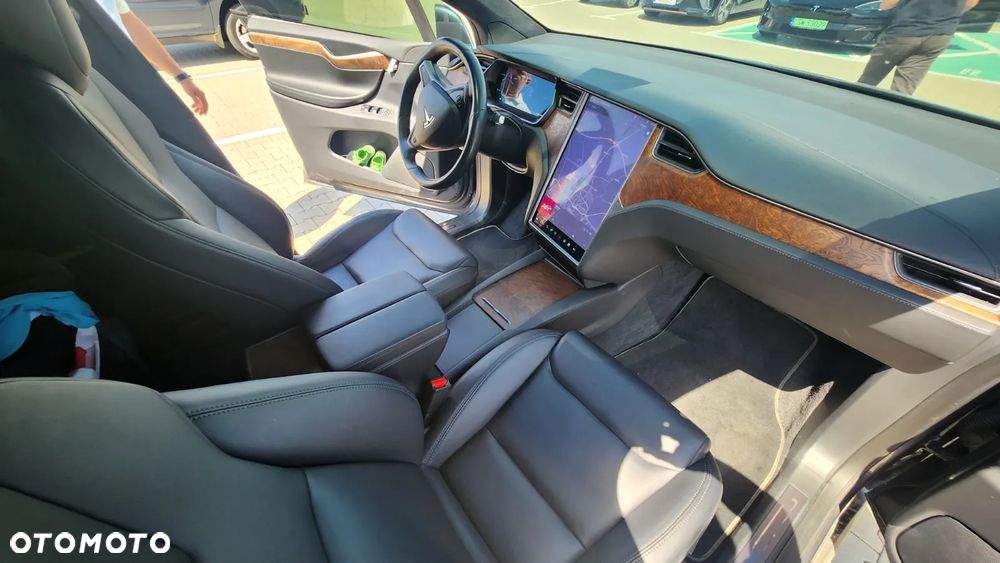 Tesla Model X Long Range Plus - 3
