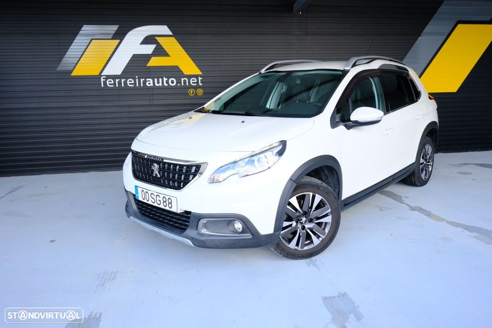 Peugeot 2008 1.2 PureTech Allure - 3