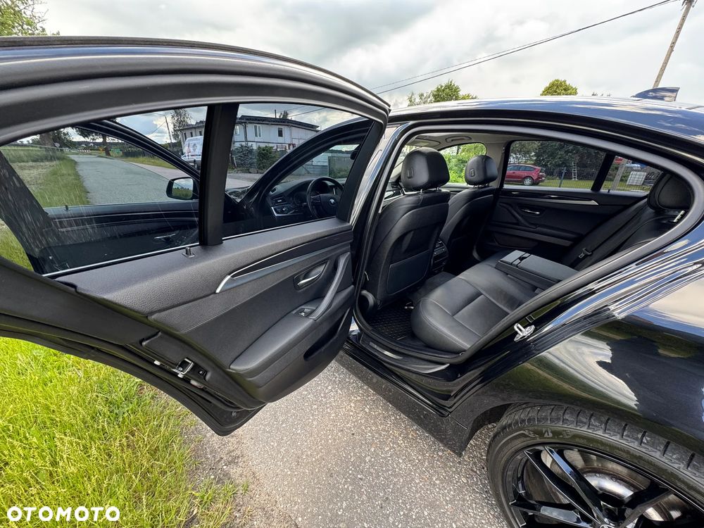 BMW Seria 5 520d Luxury Line - 27