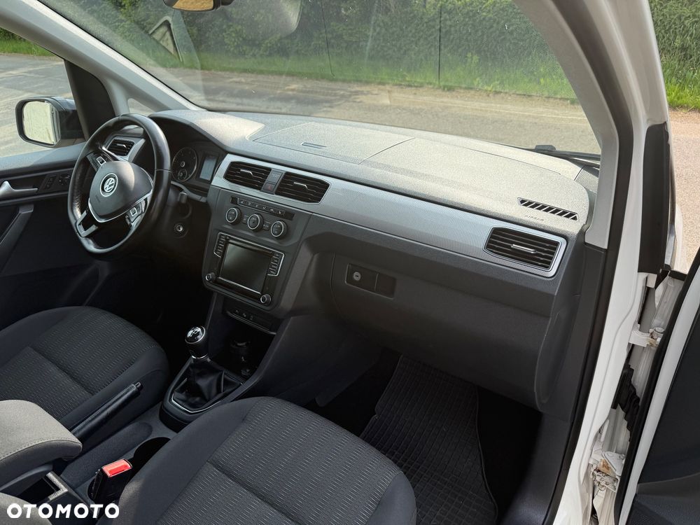 Volkswagen Caddy 2.0 TDI Comfortline - 23