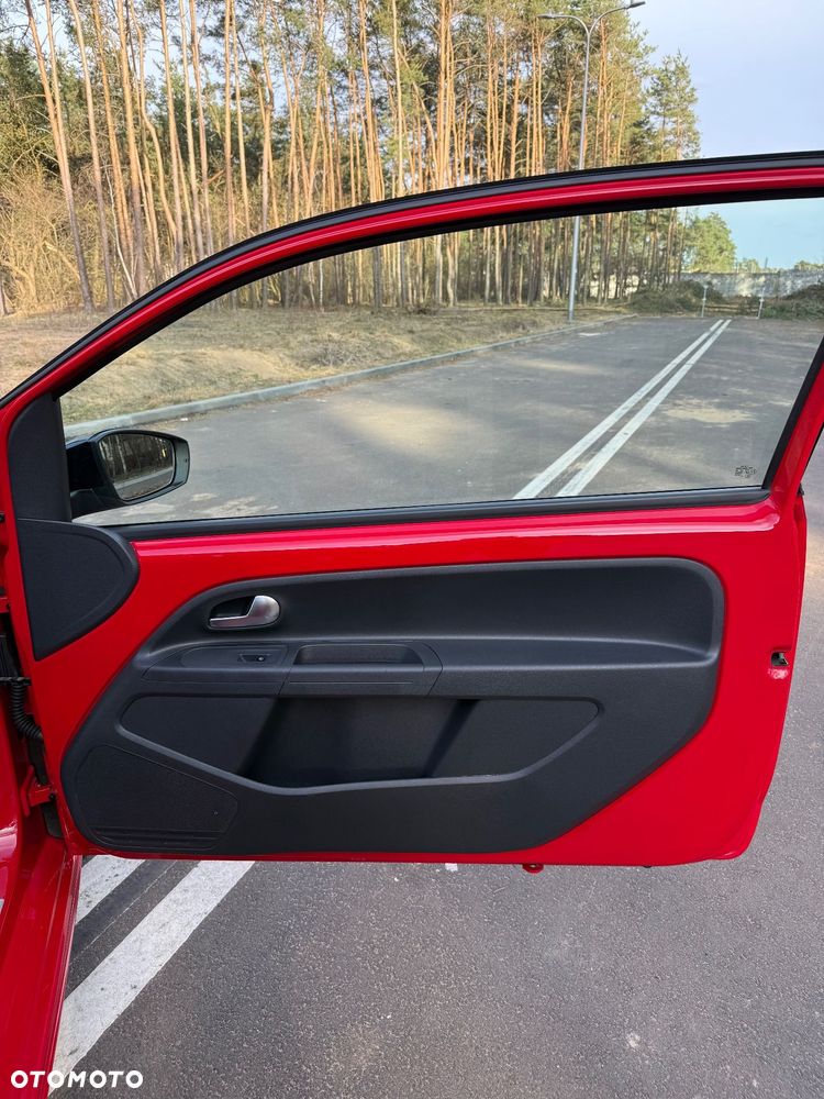 Volkswagen up! - 15