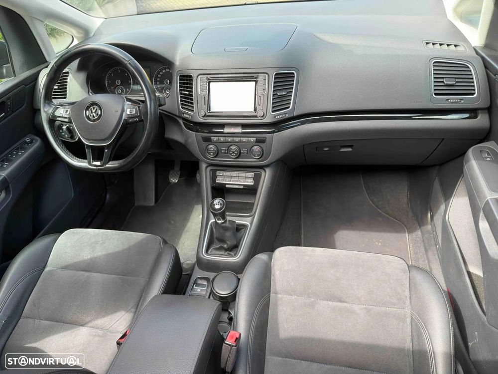 VW Sharan 2.0 TDI Blue Highline - 30
