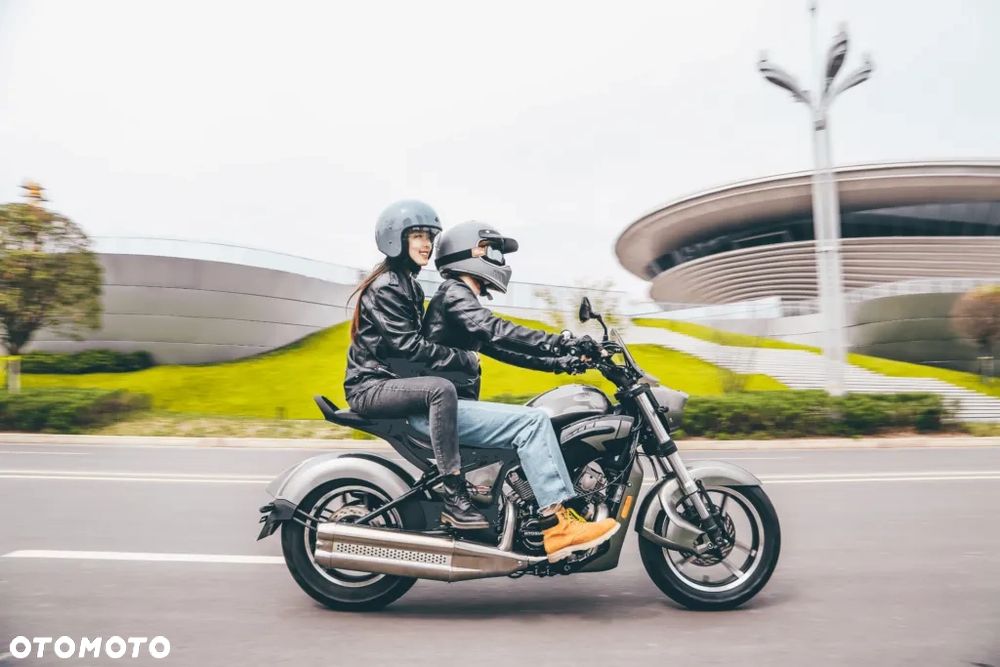 Hyosung GV - 9