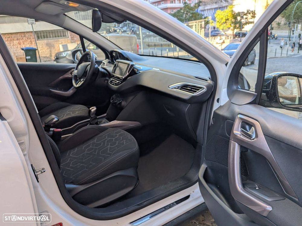 Peugeot 2008 - 5