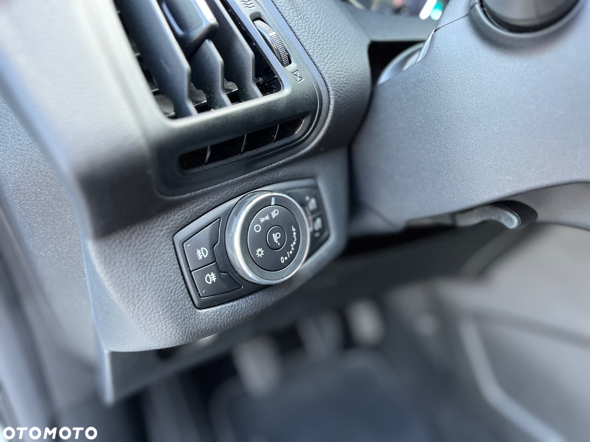 Ford B-MAX 1.0 EcoBoost Titanium - 28