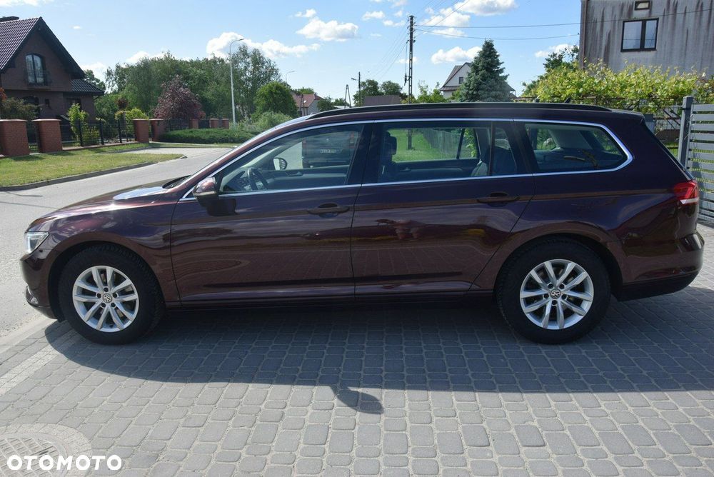 Volkswagen Passat - 21