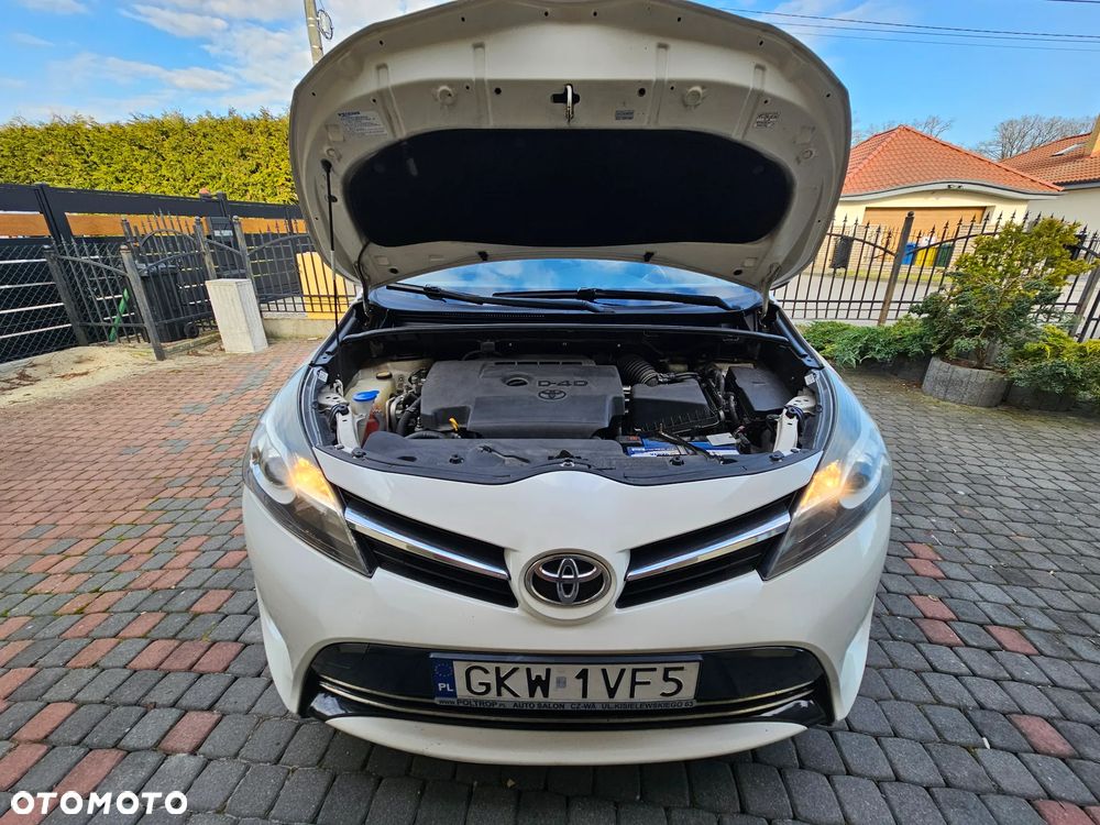 Toyota Verso 2.0 D-4D 5-Sitzer - 5