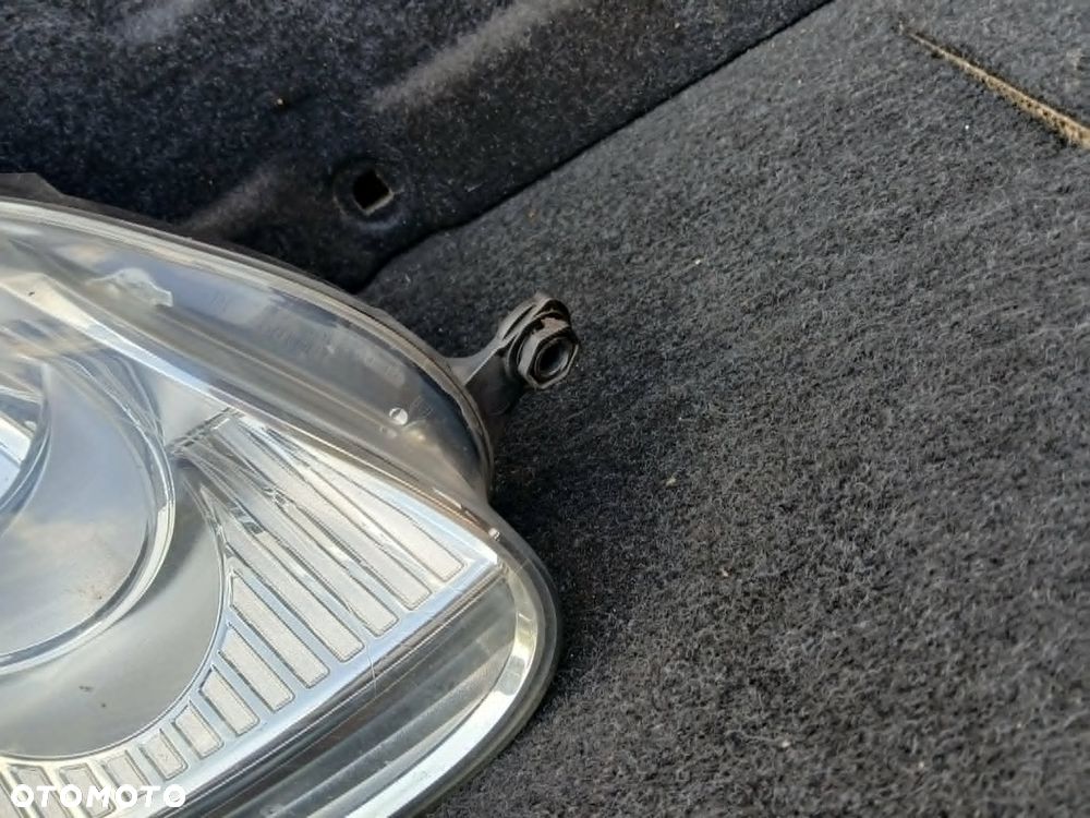 Volkswagen Golf 5 V lampa przednia prawa, lewa - 3