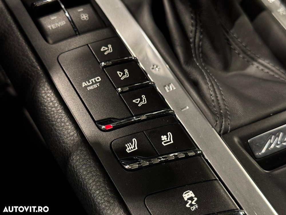 Porsche Macan Standard - 28