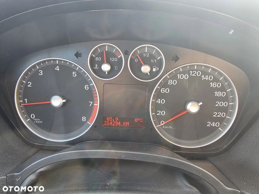 Ford Focus 1.6 Ambiente - 11