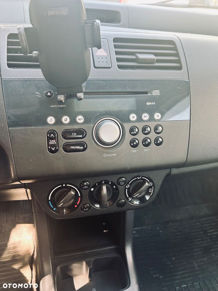 Suzuki Swift - 7