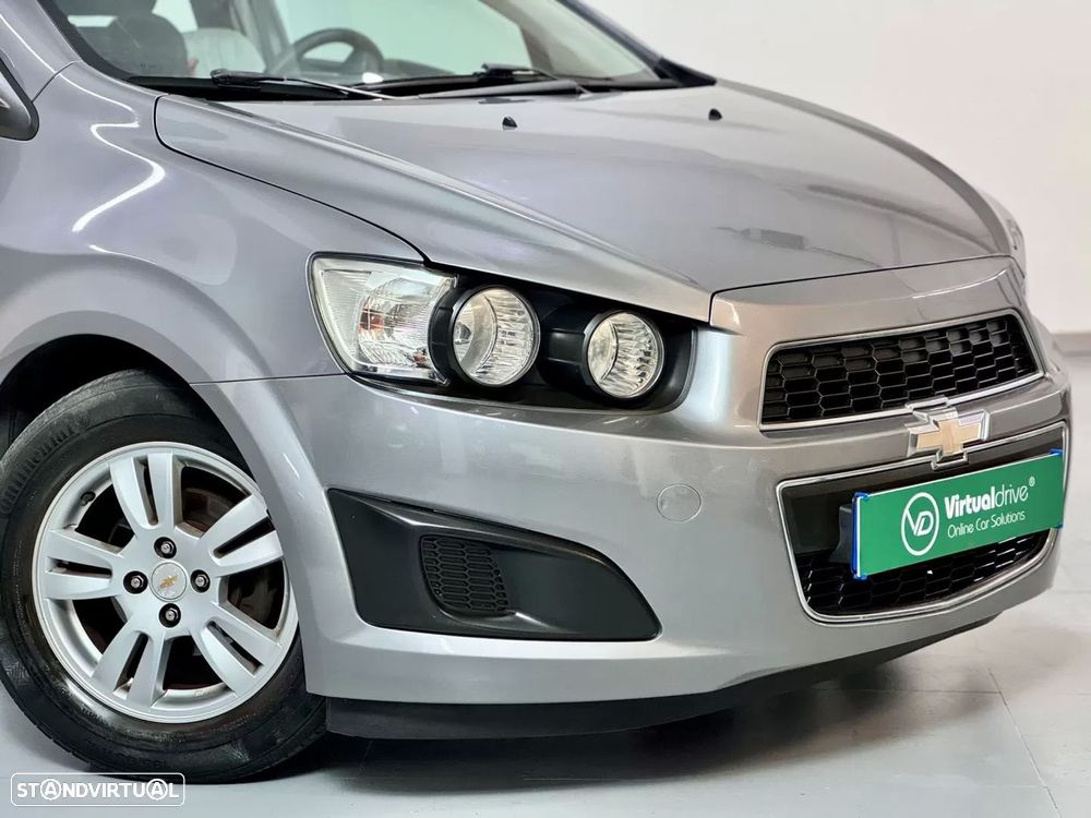 Chevrolet Aveo 1.2 LT - 5