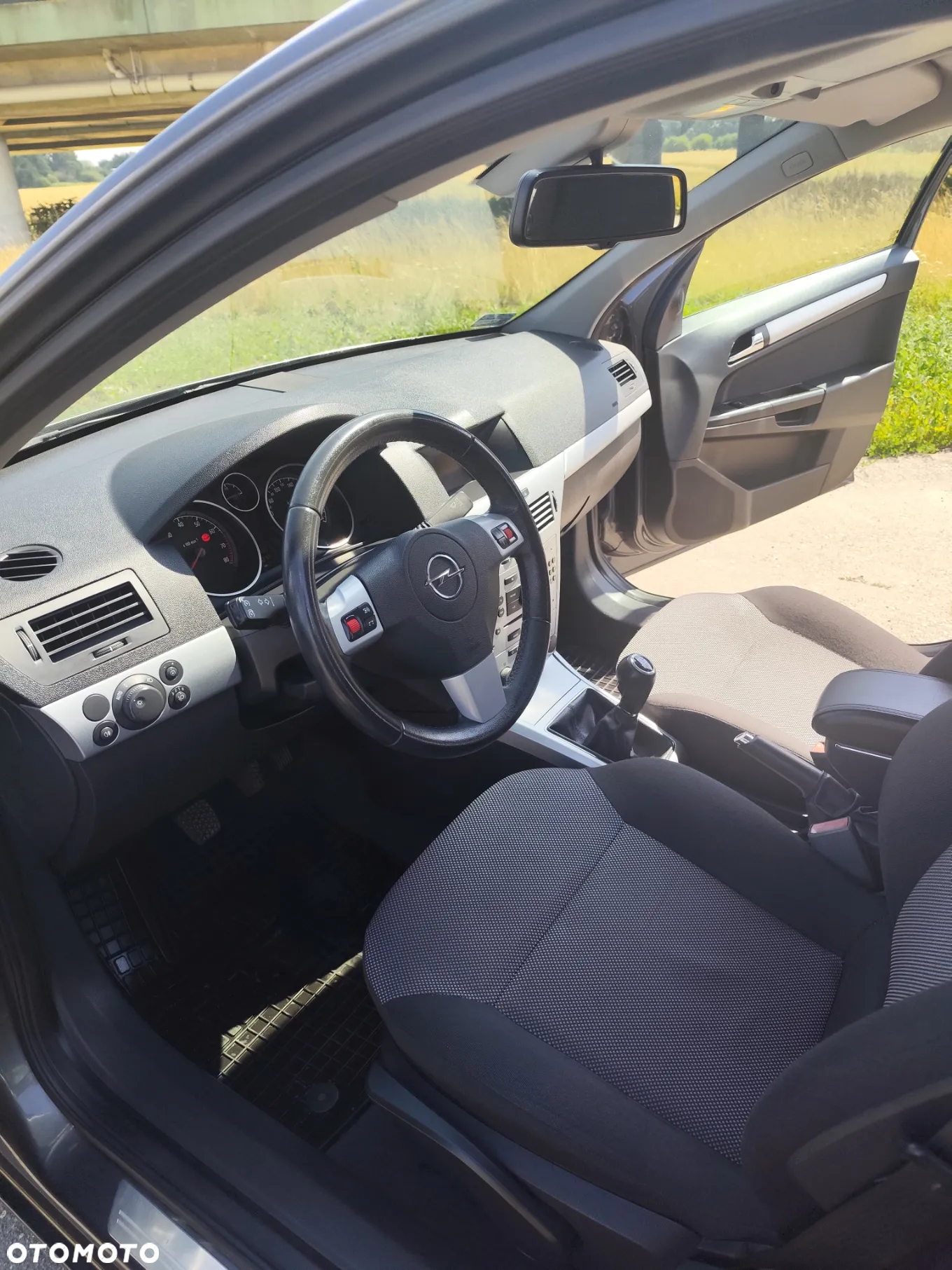 Opel Astra 1.6 Caravan - 10