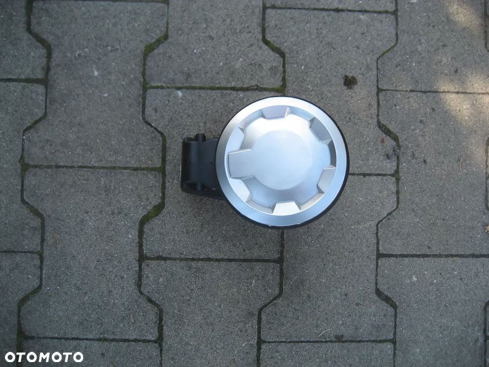 honda civic ufo viii 8 06-12r 2,2 i ctdi klapka wlewu paliwa