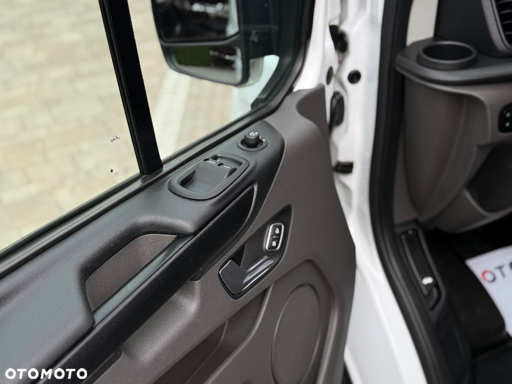 Ford Transit Custom - 22