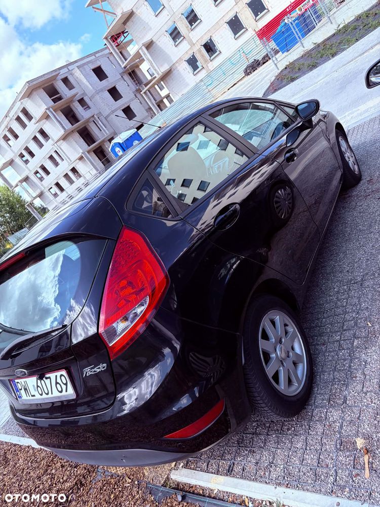 Ford Fiesta 1.6 TDCi Titanium - 11