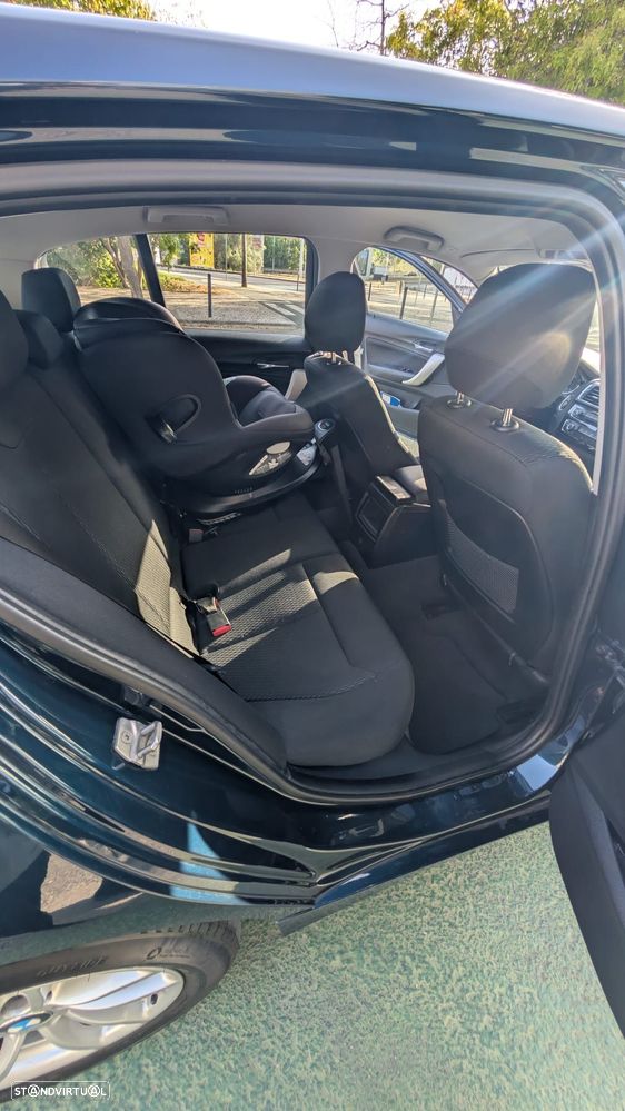 BMW 118 i Advantage - 12
