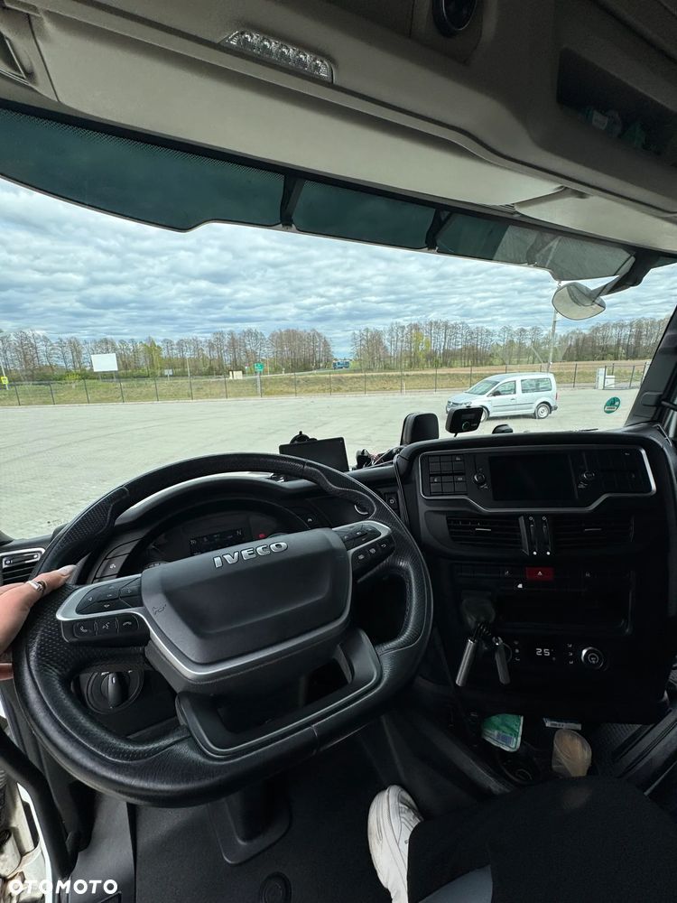 Iveco S-Way - 24