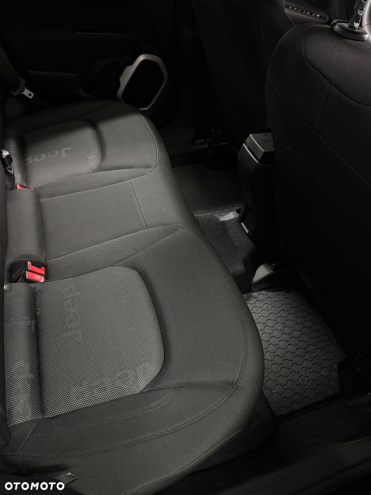 Jeep Renegade 1.6 E-TorQ Sport FWD - 19