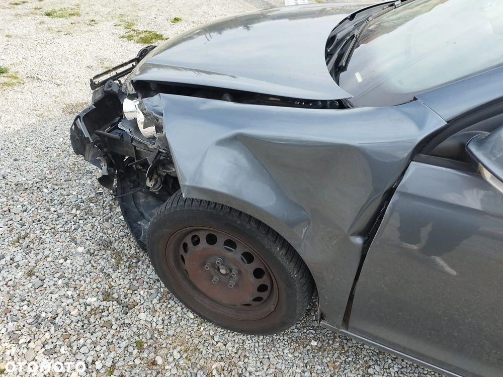 Volkswagen Golf - 17