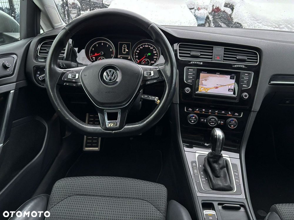 Volkswagen Golf 1.4 TSI BMT Highline DSG - 24