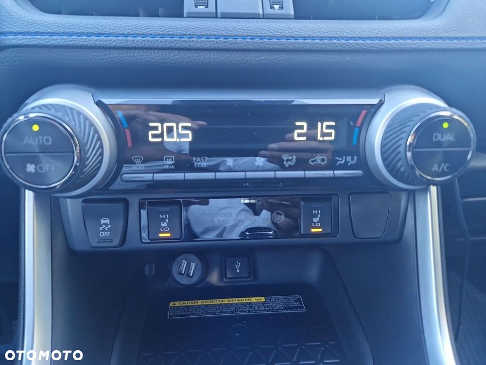 Toyota RAV4 2.5 Hybrid Selection 4x2 - 19