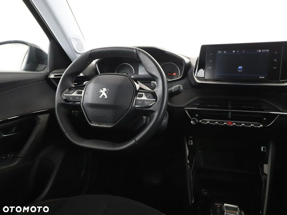 Peugeot 2008 PureTech 130 EAT8 Allure - 17