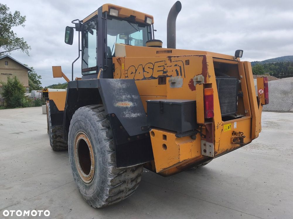 Case 821C - 8