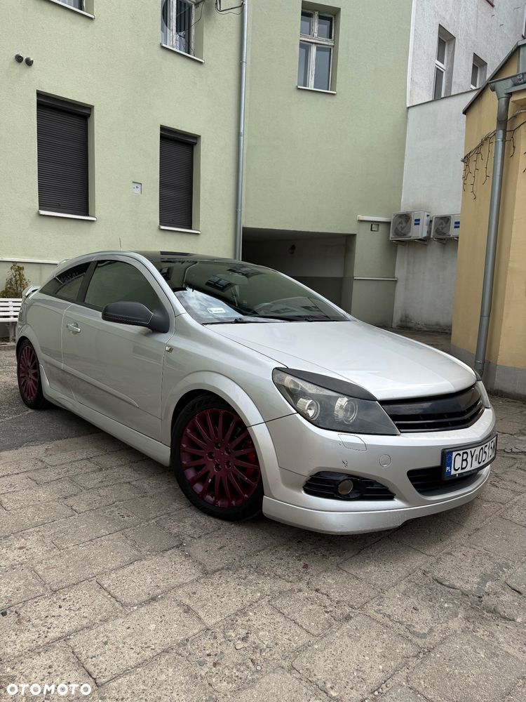 Opel Astra 2.0 Turbo Cosmo - 2