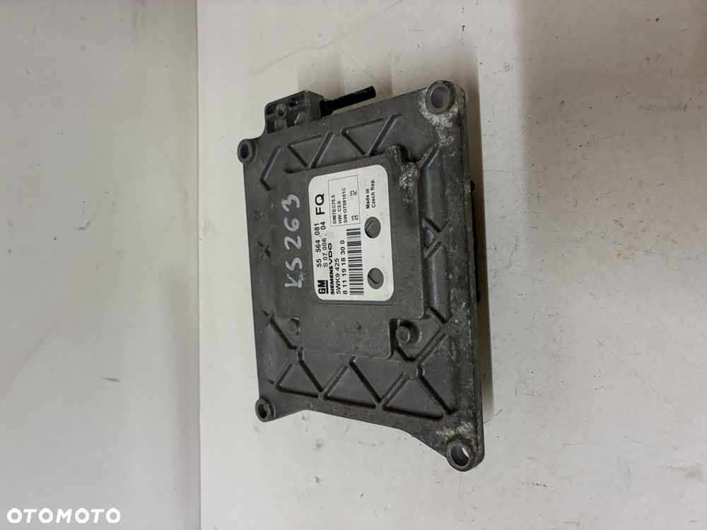 OPEL KOMPUTER  STEROWNIK  SILNIKA 55564081 - 1