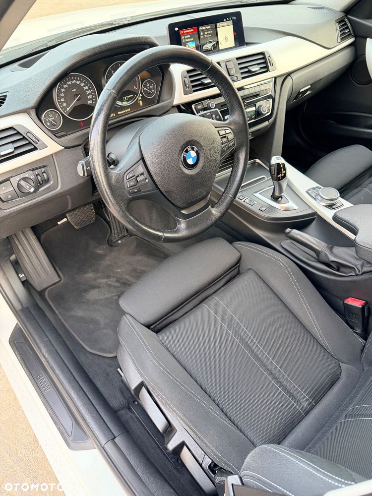 BMW Seria 3 - 13