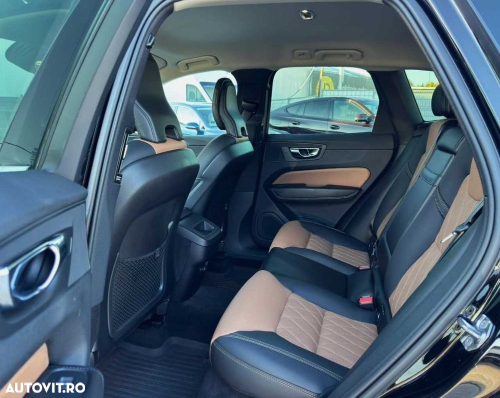 Volvo XC 60 D4 Momentum Pro - 18