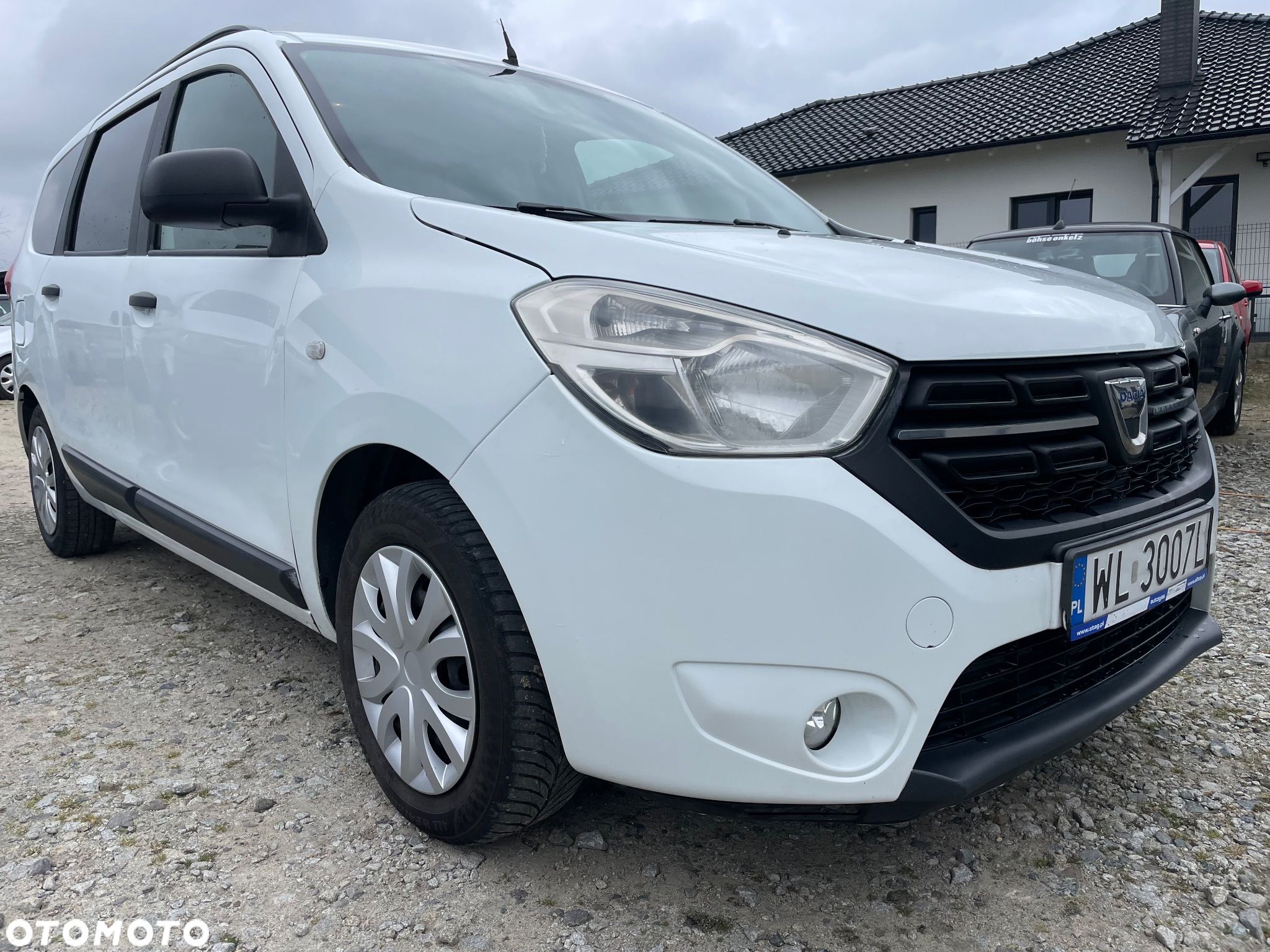 Dacia Lodgy 1.6 SCe Outdoor S&S - 2
