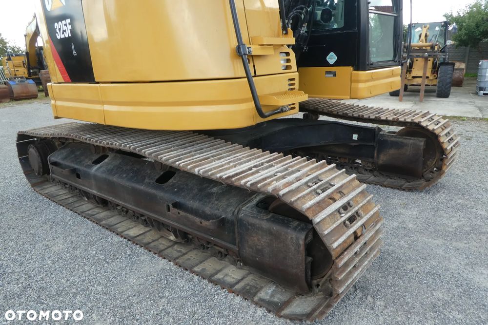 Caterpillar 325FL - 14