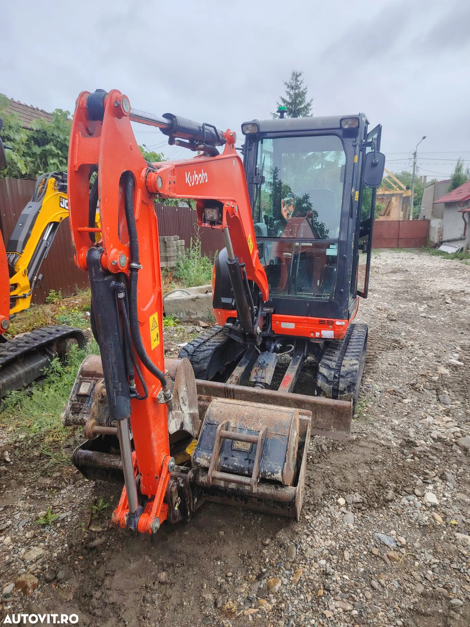 Kubota U27 - 2