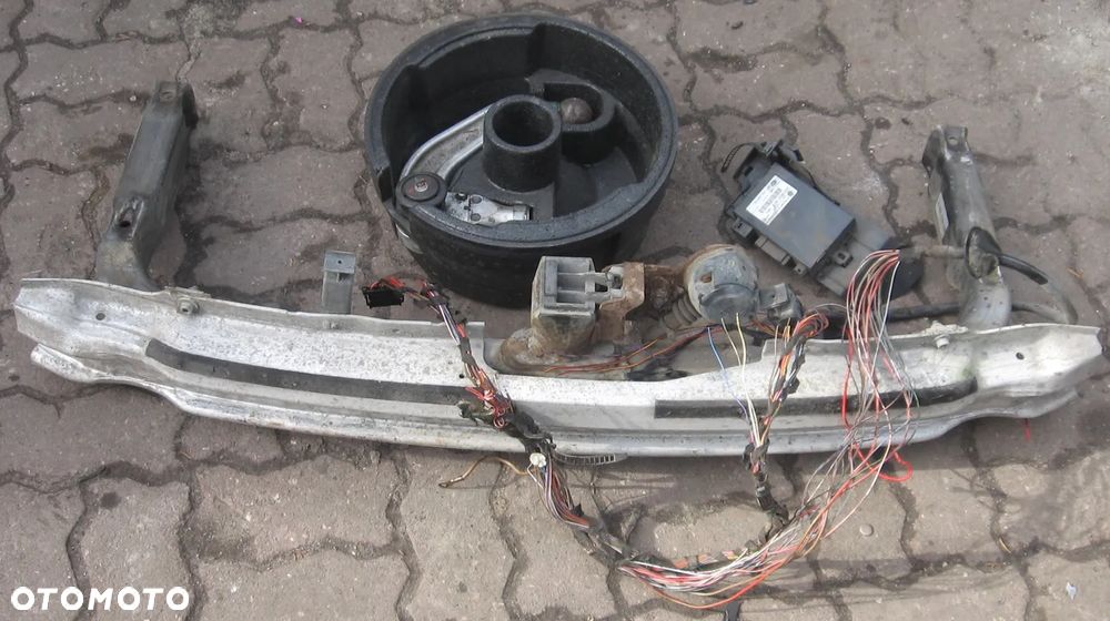 kula zaczep hak AUDI A4 B6 sedan moduł - 1