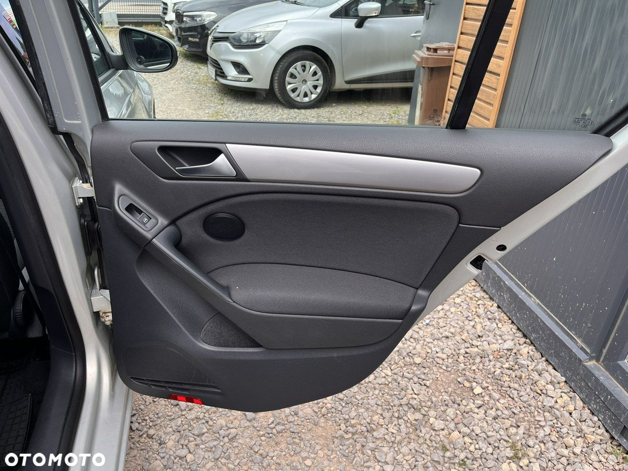 Volkswagen Golf - 19