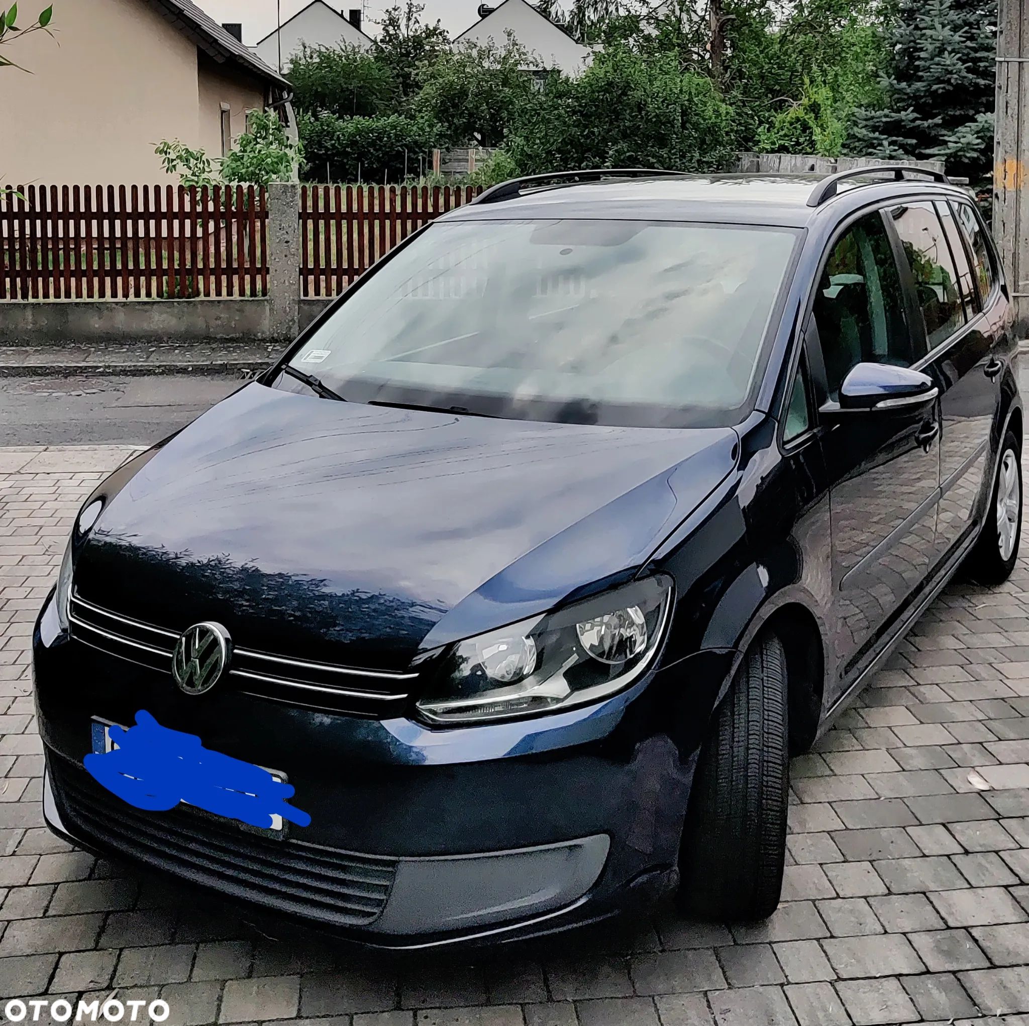 Volkswagen Touran 1.6 TDI DPF BlueMot Comfortline - 1