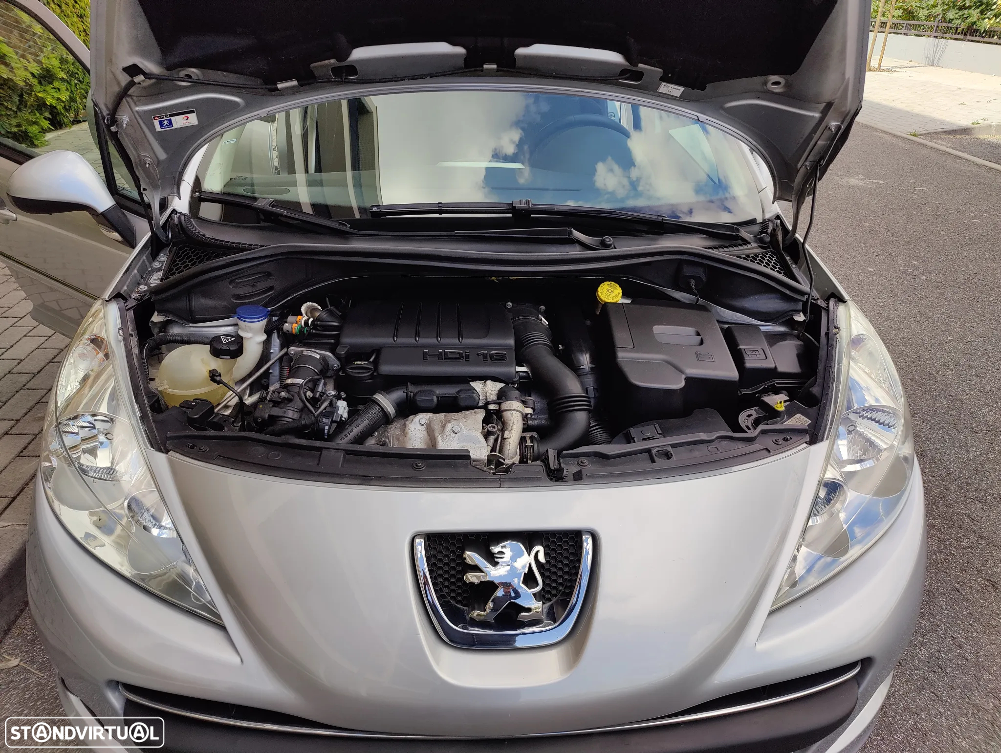 Peugeot 207 SW 1.6 HDi Outdoor - 12