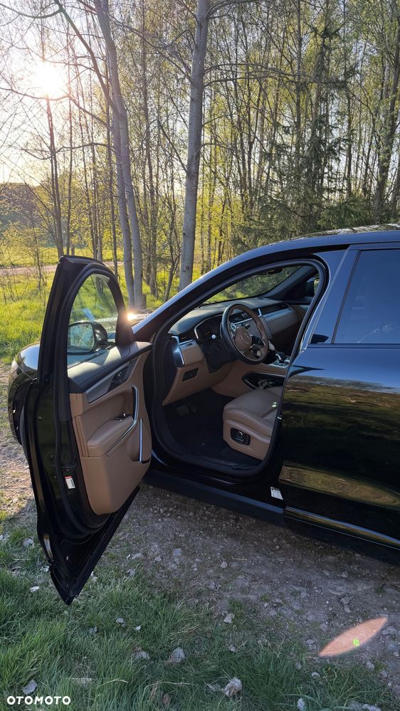 Jaguar F-Pace P250 AWD S - 16