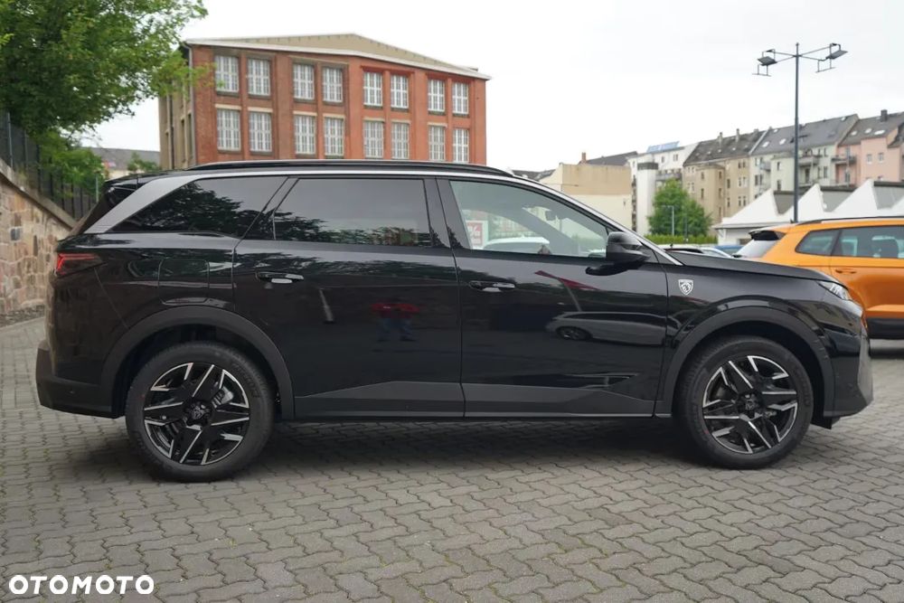 Peugeot 5008 1.2 PureTech mHEV GT Exclusive S&S e-DCS6 - 8
