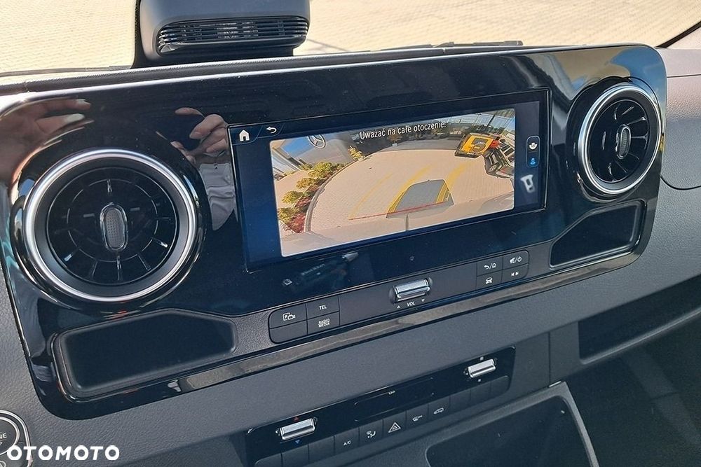Mercedes-Benz Sprinter 317 CDI Długi PRO AUT 1.9 170KM - 16