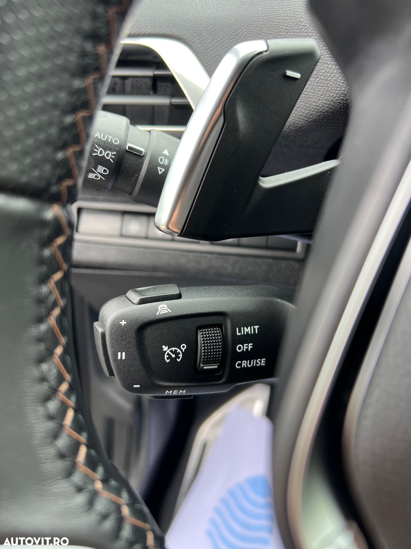 Peugeot 3008 Plug-In Hybrid 225 e-EAT8 GT - 21