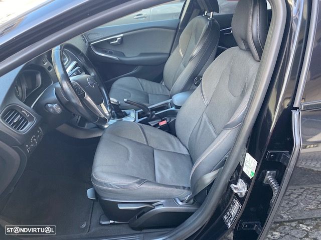 Volvo V40 Cross Country 1.6 D2 Summum - 4