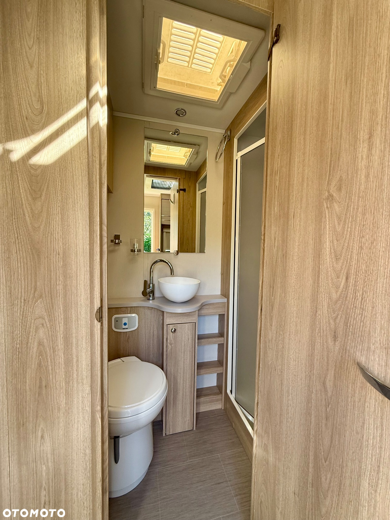 Elddis Xplore 422 - 18