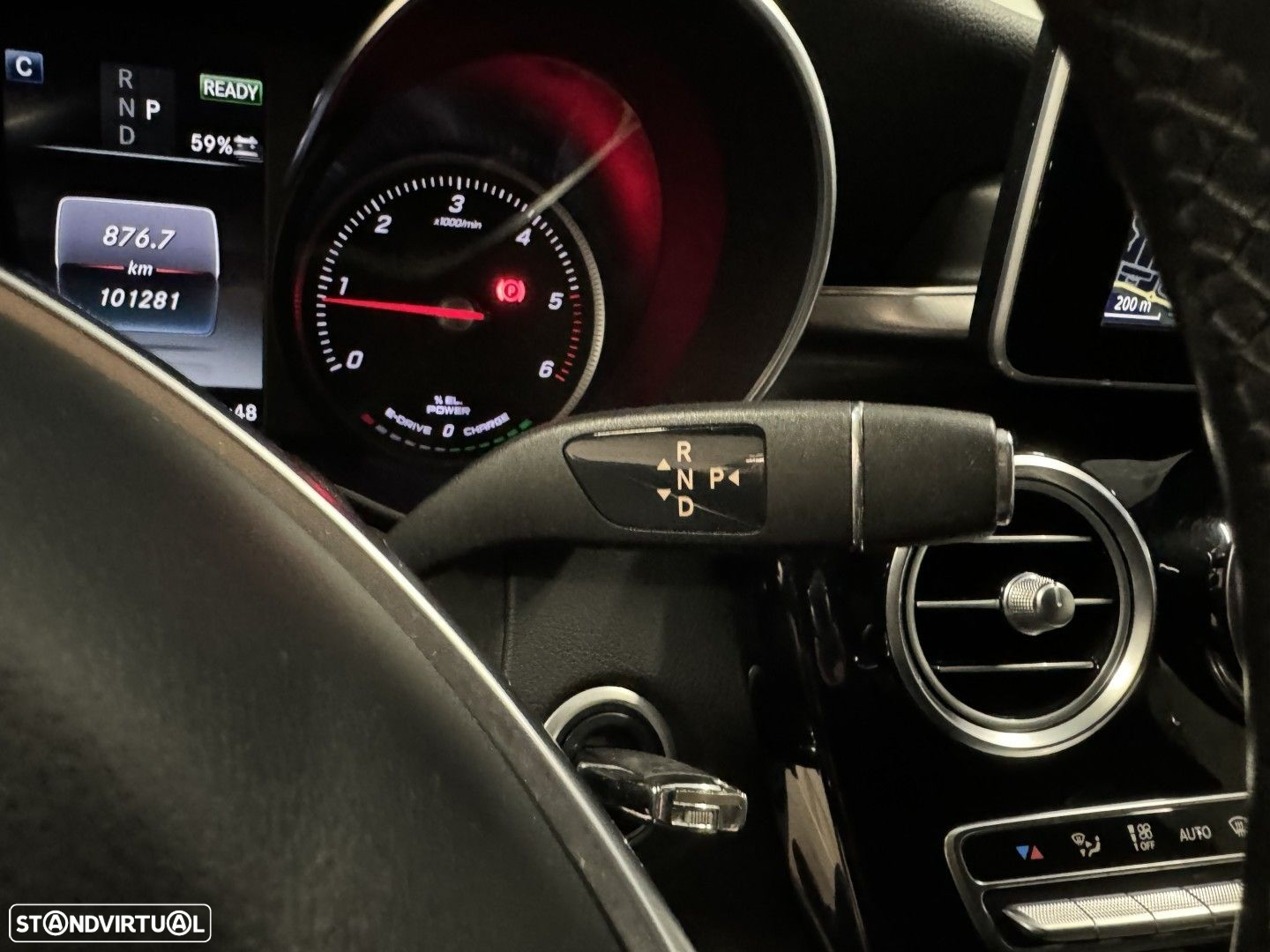 Mercedes-Benz C 300 h AMG Line - 19