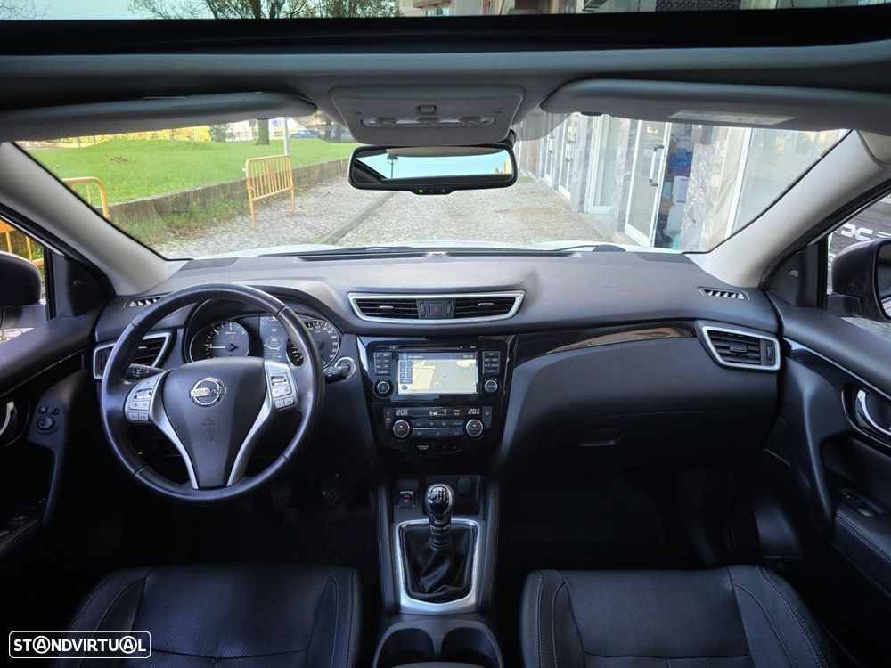 Nissan Qashqai 1.5 dCi N-Connecta 18 - 22